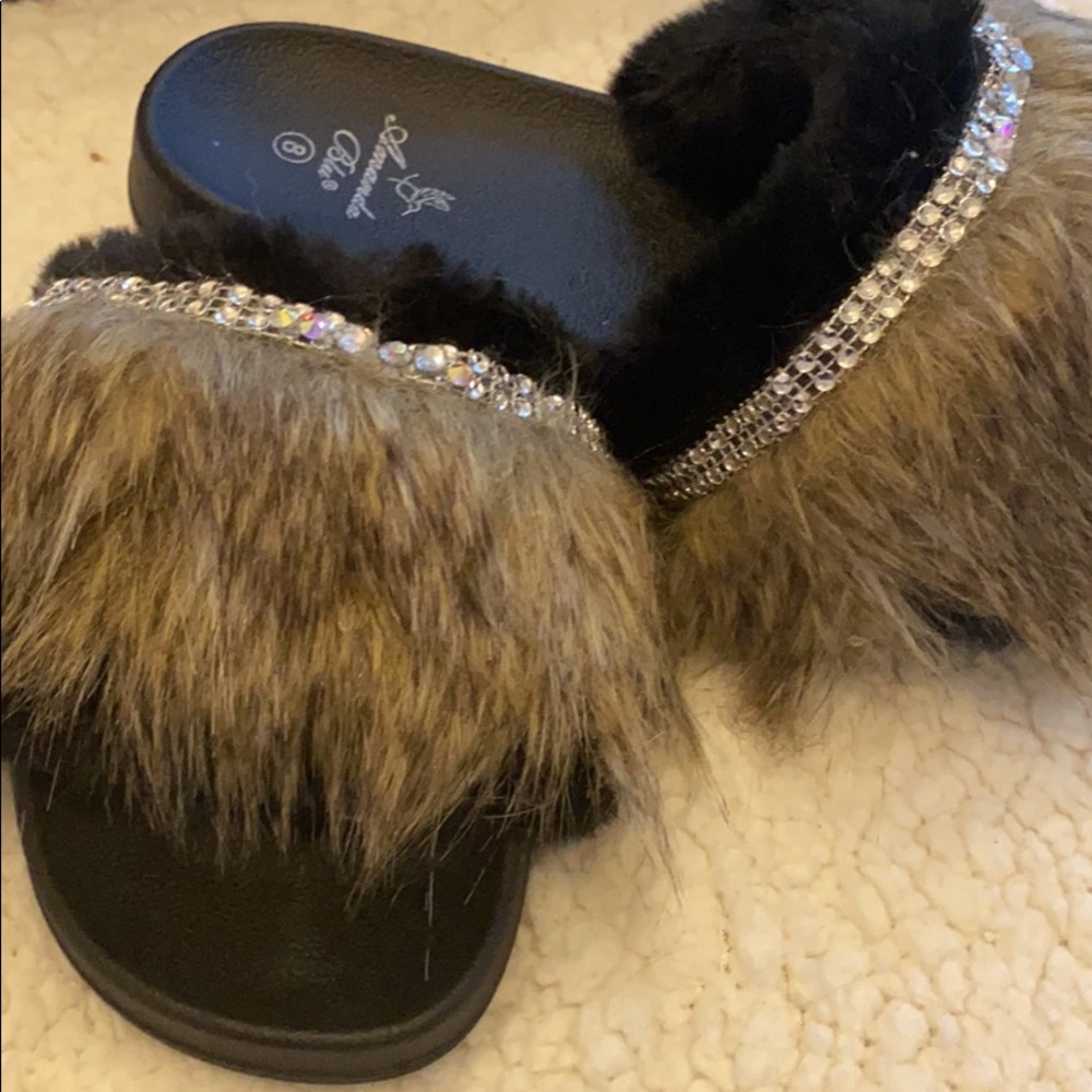 New in box women slide sandal size 8